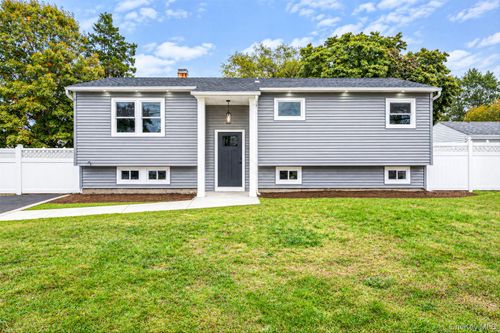 3115 Eagle Avenue, Brookhaven, NY, 11763 | Card Image