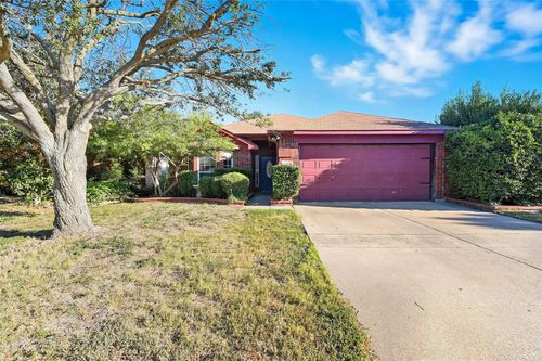 7237 Retriever Ln, Fort Worth, TX, 76120-1629 | Card Image
