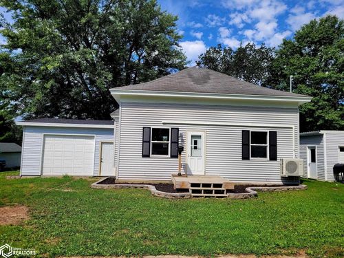 908 S Main St, Sigourney, IA, 52591-1436 | Card Image