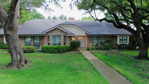 402 Sequoia Dr, Garland, TX, 75041-5155 | Card Image