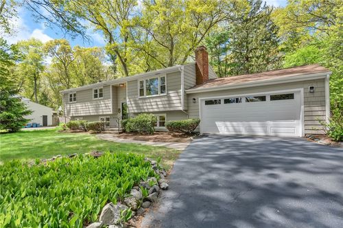 168 Edmond Dr, North Kingstown, RI, 02852-2414 | Card Image