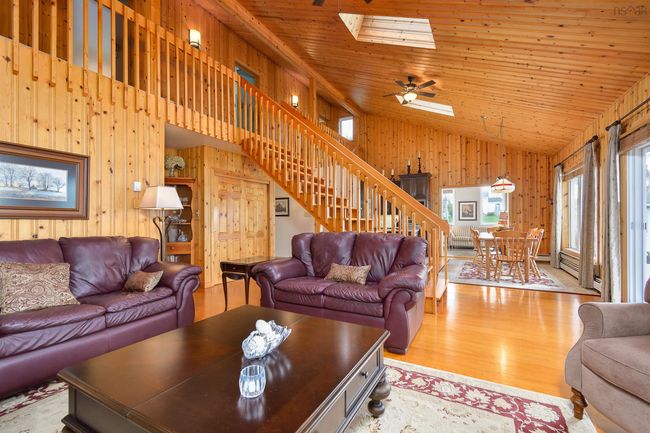 8816 E Bay Highway, House other with 6 bedrooms, 3 bathrooms and null parking in Middle Cape NS | Image 33