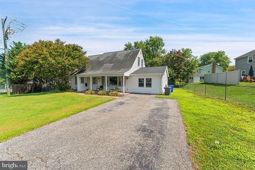 2711 Keyport Ln, BOWIE, MD, 20715-2643 | Card Image