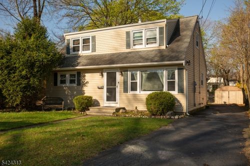 12 Central Ave, Pompton Lakes, NJ, 07442-1504 | Card Image