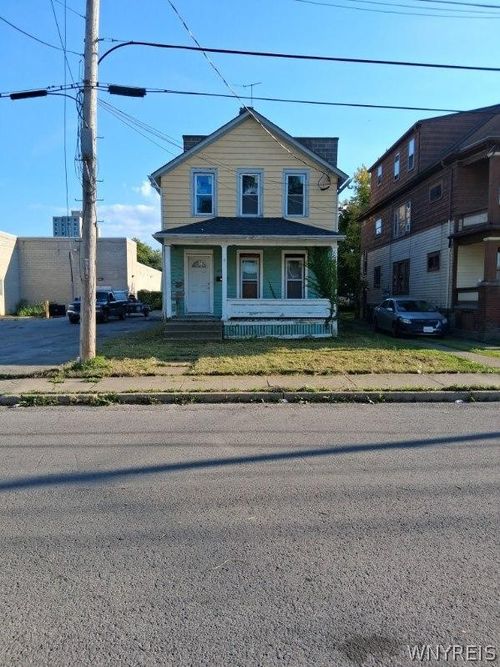 809 Ashland Ave, Niagara Falls, NY, 14301-1141 | Card Image
