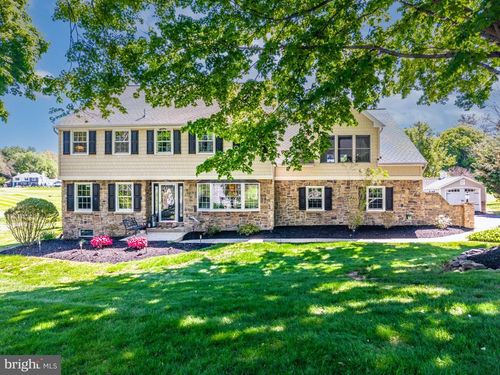 801 N Washington Rdg, WEST CHESTER, PA, 19382-8048 | Card Image