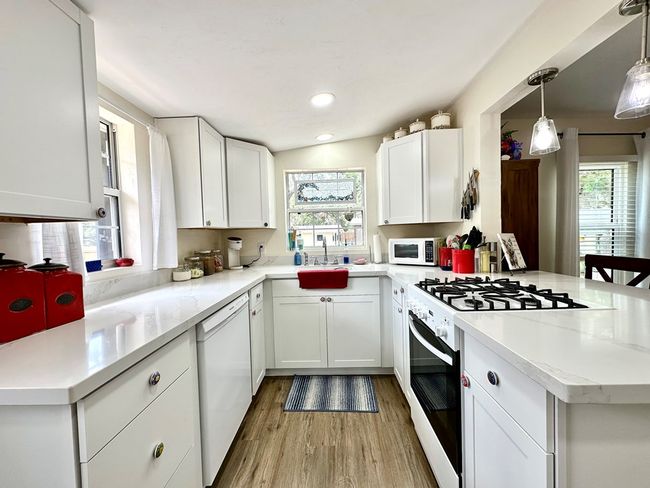 12409 Live Oak St, House other with 2 bedrooms, 1 bathrooms and 1 parking in CEDAR KEY FL | Image 36