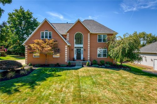 481 Buttevant Dr, Munroe Falls, OH, 44262-1742 | Card Image