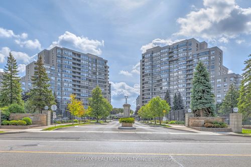 206-11 Townsgate Dr, Vaughan, ON, L4J8G4 | Card Image
