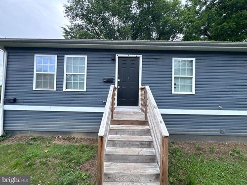 200 Beth St, MARTINSBURG, WV, 25404-4406 | Card Image