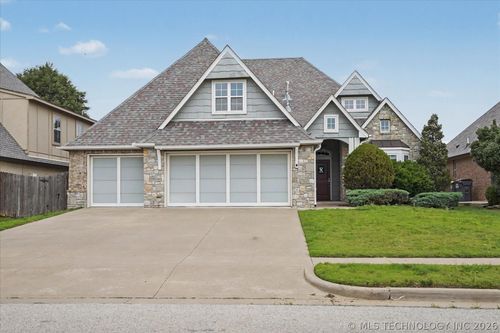 515 W 128th St S, Jenks, OK, 74037-4410 | Card Image