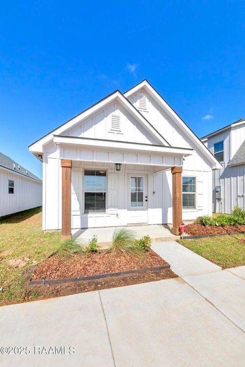 105 Sandstone Ave, Scott, LA, 70583-5374 | Card Image