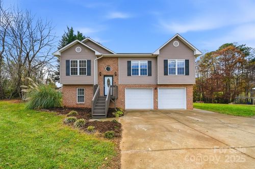 904 Pine Mountain Rd, Hudson, NC, 28638-9256 | Card Image