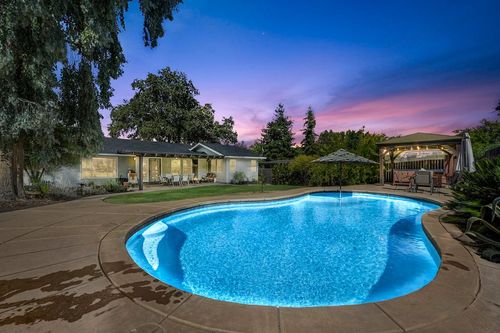 7270 Hill Dr, Citrus Heights, CA, 95610-3210 | Card Image