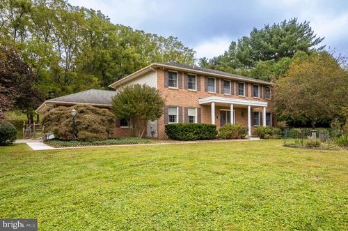 7 Applewood Ct, Parkton, MD, 21120-9046 | Card Image