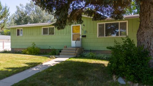 1331 Emerson St, Sheridan, WY, 82801-5611 | Card Image