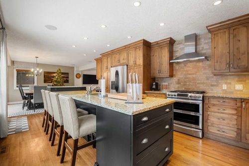 {{alt}} | Card Image