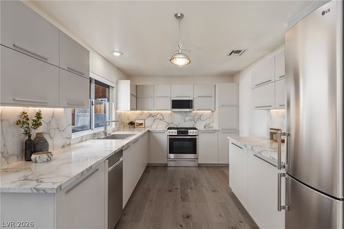 2411 Sungold Dr, Las Vegas, NV, 89134-8893 | Card Image