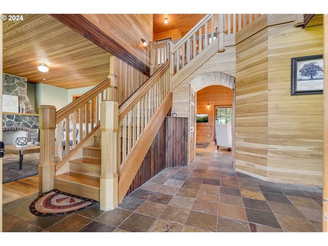 17765 Monnier Rd Ne, House other with 5 bedrooms, 4 bathrooms and 4 parking in Hubbard OR | Image 5