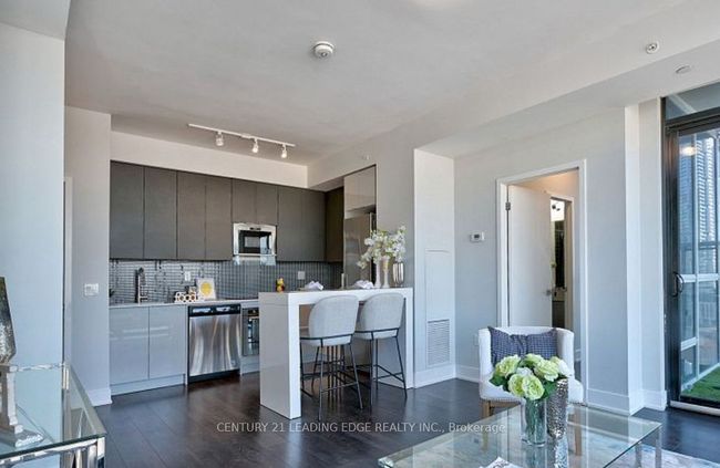 1207 - 2908 Highway 7, Condo with 2 bedrooms, 2 bathrooms and null parking in Vaughan ON | Image 8
