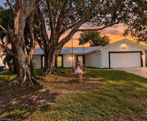 4201 32nd Ave Sw, NAPLES, FL, 34116-8317 | Card Image