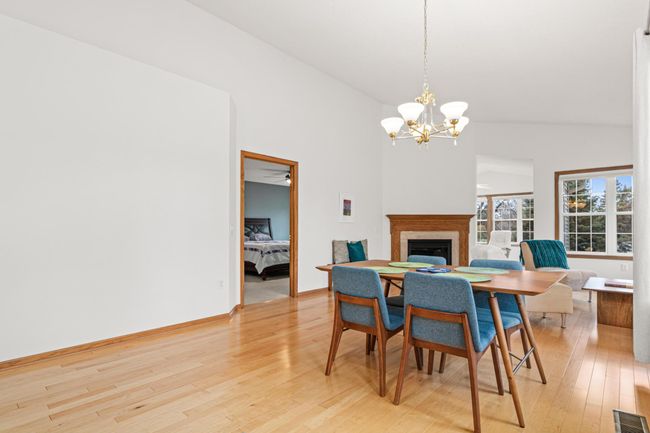 5794 Willow Ln N, Townhouse with 2 bedrooms, 2 bathrooms and null parking in Shoreview MN | Image 15