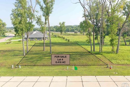 894 N Spanish Bay, Dakota Dunes, SD, 57049-5511 | Card Image