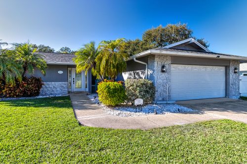 2376 Armour Dr, Dunedin, FL, 34698-2201 | Card Image