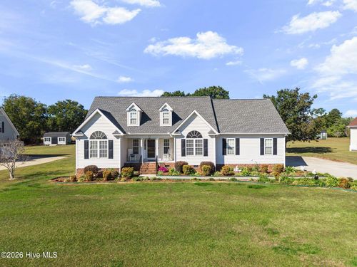 92 Heatherstone Ct, Benson, NC, 27504-6582 | Card Image