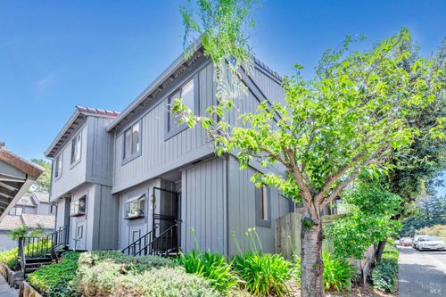 121 Aronia Lane, Novato, CA, 94945 | Card Image