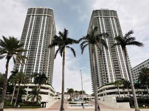 apt-2106-4779 Collins Ave, Miami Beach, FL, 33140-3255 | Card Image
