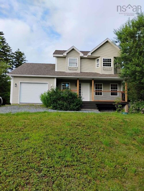66 Virginia Dr, House with 3 bedrooms, 3 bathrooms and null parking in Hammonds Plains NS | Card Image