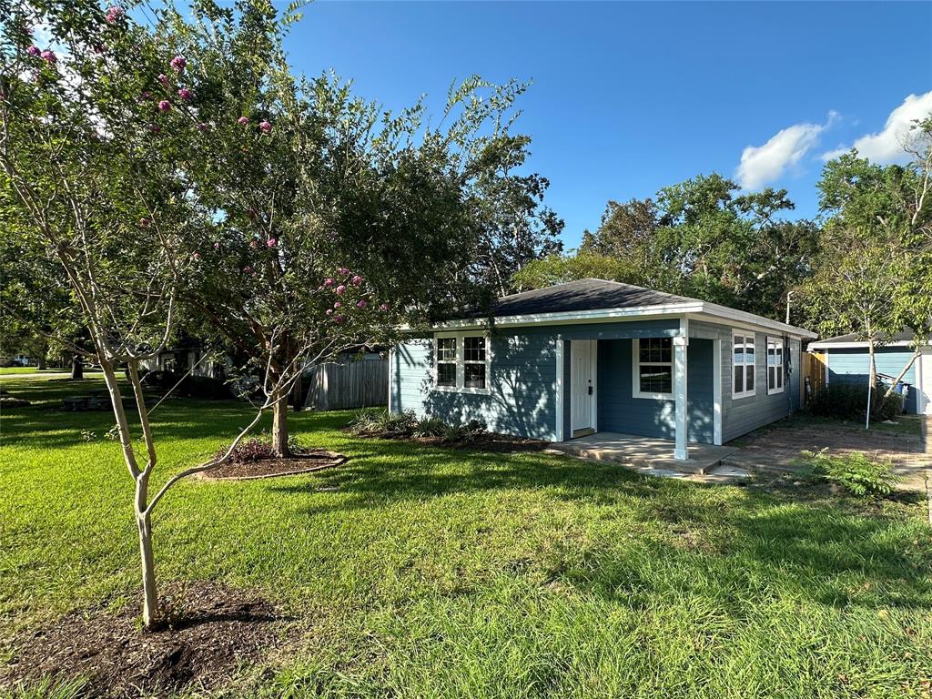 Morningside Dr, Friendswood, TX 77546