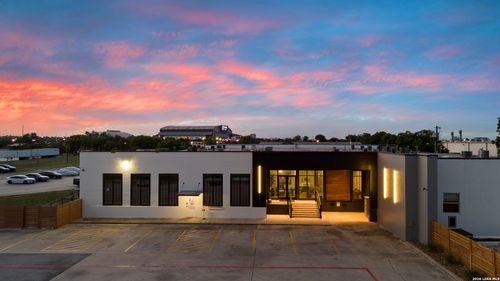 147-3363 E Commerce St, San Antonio, TX, 78220-1295 | Card Image