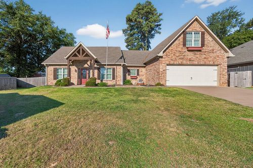 129 Settlers Ct, Palestine, TX, 75801-5867 | Card Image