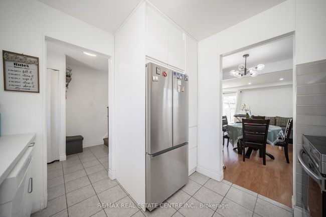 24 Jackman Dr, House other with 5 bedrooms, 2 bathrooms and 5 parking in Brampton ON | Image 24