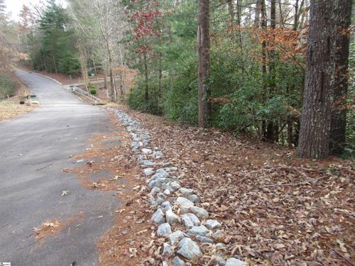 213 Falcon Crest Way, Pickens, SC, 29671-7305 | Card Image