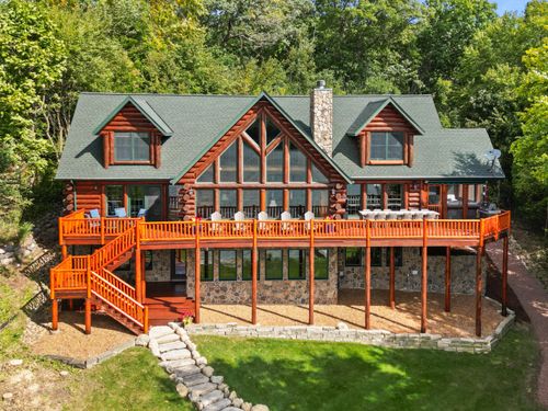 7935 County Road P, Whitewater, WI, 53190-4210 | Card Image