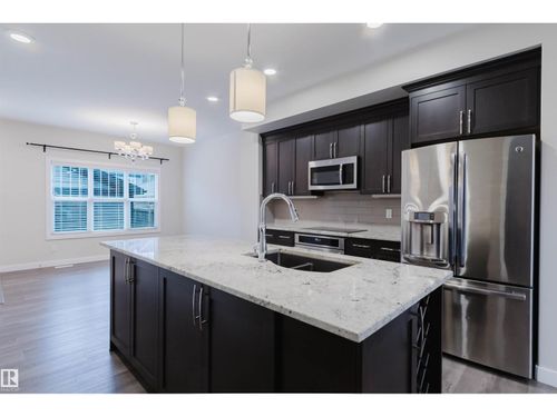 8104 224 St Nw, Edmonton, AB, T5T7A4 | Card Image