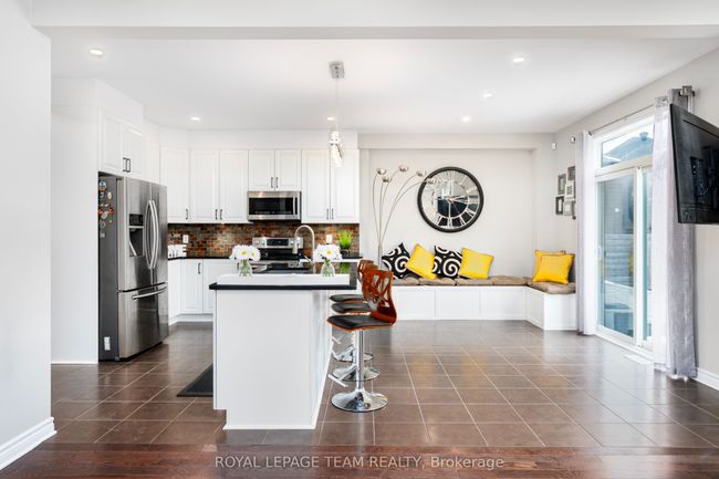 UPPER - 12 Knockaderry Crescent, House other with 3 bedrooms, 3 bathrooms and 2 parking in Barrhaven ON | Image 11