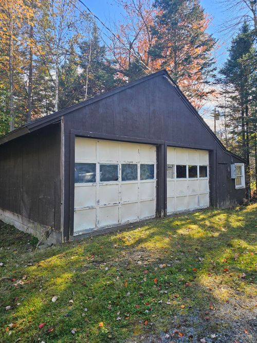 978 N Monson (N. Guilford) Road, Abbot, ME, 04406 | Card Image