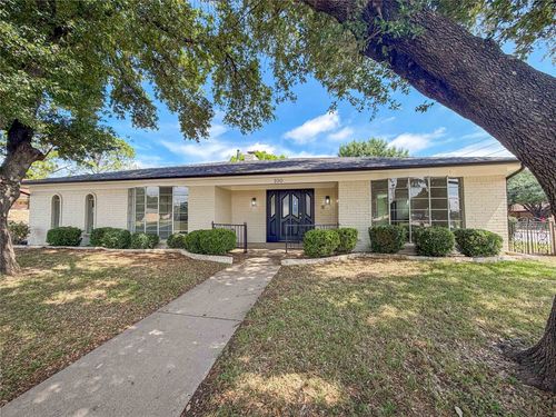 100 W Pleasantview Dr, Hurst, TX, 76054-3608 | Card Image