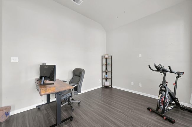3313 Rolling View Ct, House other with 3 bedrooms, 2 bathrooms and 2 parking in Conroe TX | Image 9