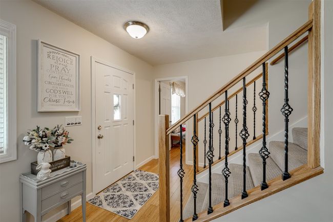307 Blue Jay Dr, House other with 4 bedrooms, 4 bathrooms and 2 parking in Le Roy IL | Image 6