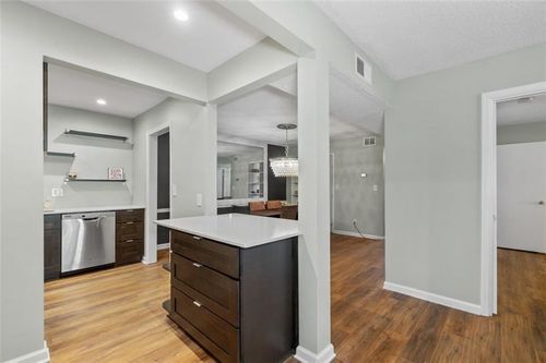 h18-6851 Roswell Rd, Atlanta, GA, 30328-2451 | Card Image