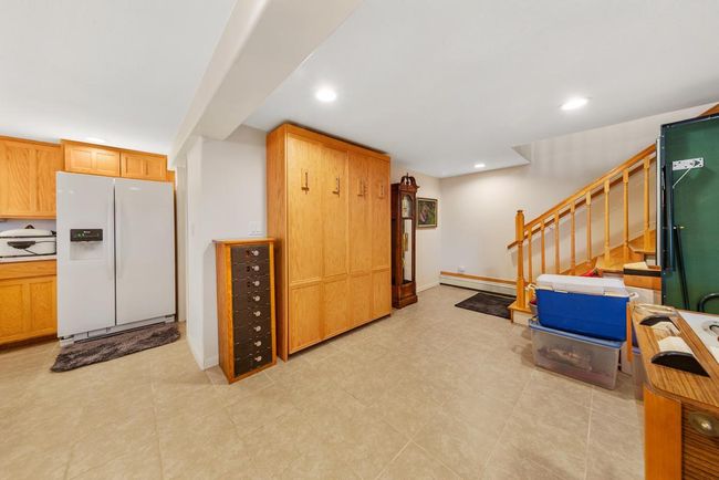 42 Murphy bed_lower.jpg | Image 34