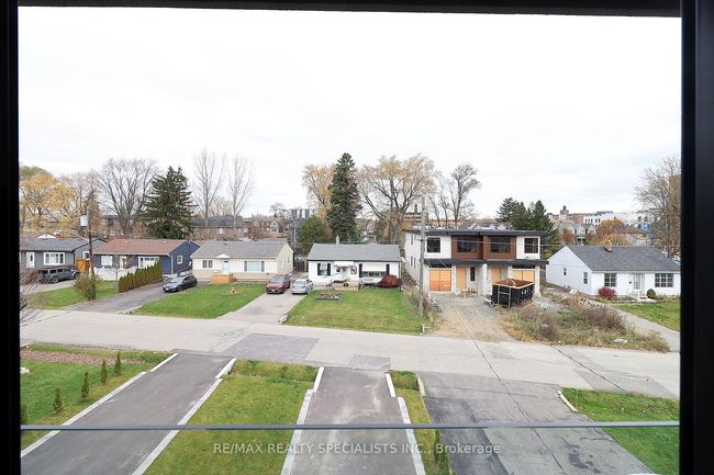 1046 Roosevelt Rd, House attached with 5 bedrooms, 6 bathrooms and 2 parking in Mississauga ON | Image 37