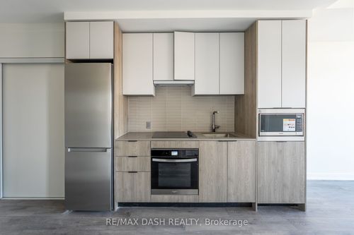 607-1007 The Queensway, Etobicoke, ON, M8Z0H4 | Card Image