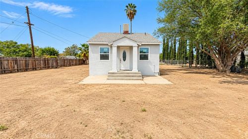 30368 Orange St, Shafter, CA, 93263-2949 | Card Image