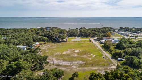 177 Huntley Rd, Harkers Island, NC, 28531-9673 | Card Image